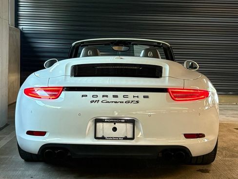 Used 2015 Porsche 911 Cabriolet image 8