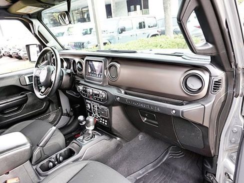 Certified 2021 Jeep Wrangler Unlimited Sport S image 11