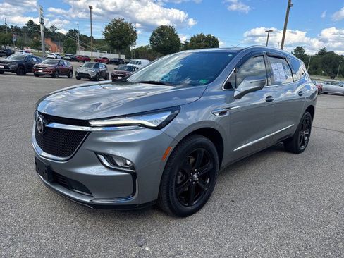 Used 2024 Buick Enclave Essence w/ Sport Touring Edition image 1