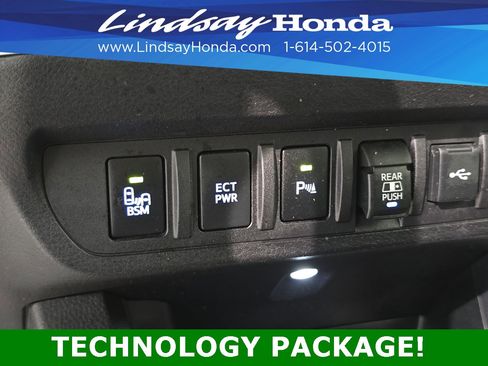 Used 2020 Toyota Tacoma TRD Off-Road w/ Technology Package image 20