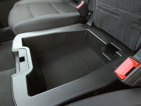 New 2025 GMC Sierra 2500 SLE w/ SLE Value Package; image 39