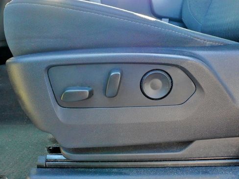 Used 2024 Chevrolet Silverado 1500 LT image 20