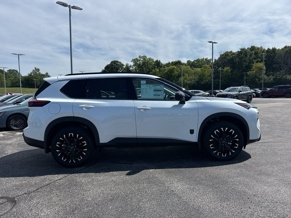 New 2026 Nissan Rogue Dark Armor AWD/4WD image 4