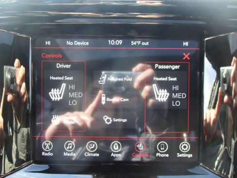 Used 2024 Dodge Durango SXT AWD/4WD image 25
