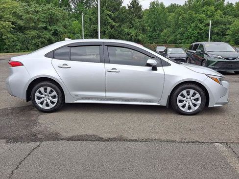 Certified 2025 Toyota Corolla LE AWD/4WD image 26