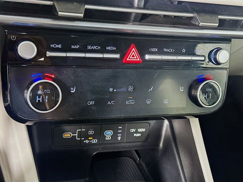 Used 2025 Hyundai Tucson SEL image 24