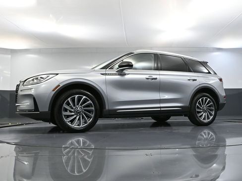 Used 2024 Lincoln Corsair Reserve image 52