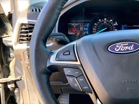 Used 2022 Ford Edge SEL w/ Convenience Package AWD/4WD image 23