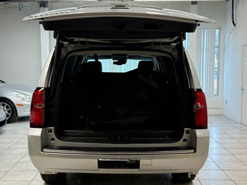 Used 2016 Chevrolet Suburban LTZ image 21