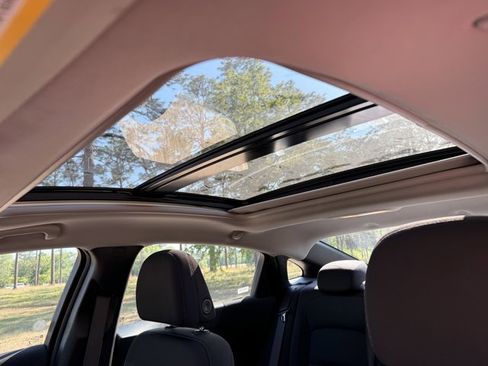 Used 2024 Chevrolet Malibu LT w/ Sport Edition image 24