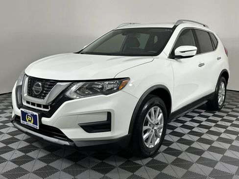 Used 2020 Nissan Rogue SV AWD/4WD image 6