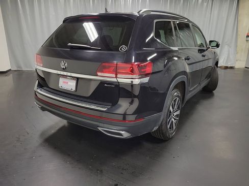 Used 2023 Volkswagen Atlas SE AWD/4WD image 8