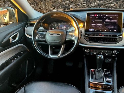 Used 2022 Jeep Compass Latitude image 5