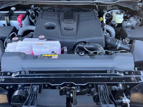 New 2026 Toyota Tundra SR5 image 21