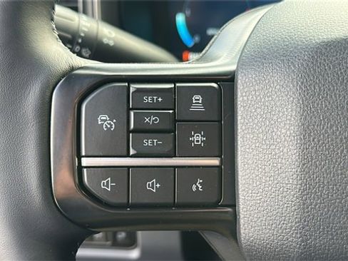 New 2026 Ford F450 Platinum w/ FX4 Off-Road Package image 24