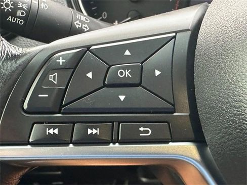 Used 2019 Nissan Rogue Sport SL image 19
