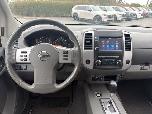 Used 2021 Nissan Frontier SV image 26