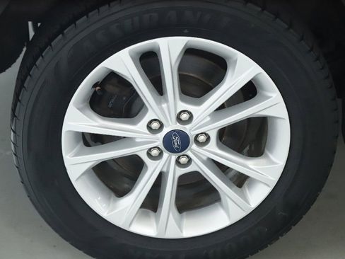 Used 2018 Ford Escape SE AWD/4WD image 12