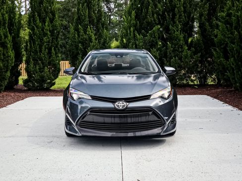 Used 2019 Toyota Corolla LE FWD image 3