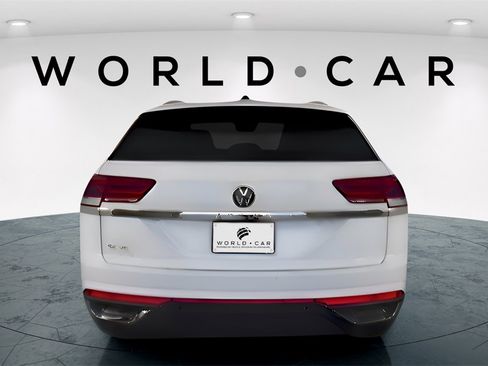 Used 2021 Volkswagen Atlas Cross Sport SE image 6