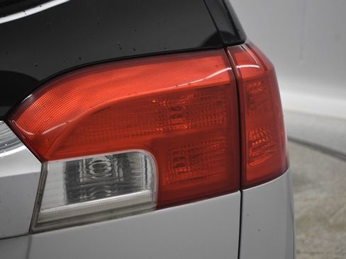 Used 2017 GMC Terrain SLE image 17