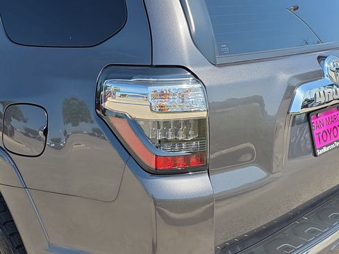 Used 2023 Toyota 4Runner Limited AWD/4WD image 30
