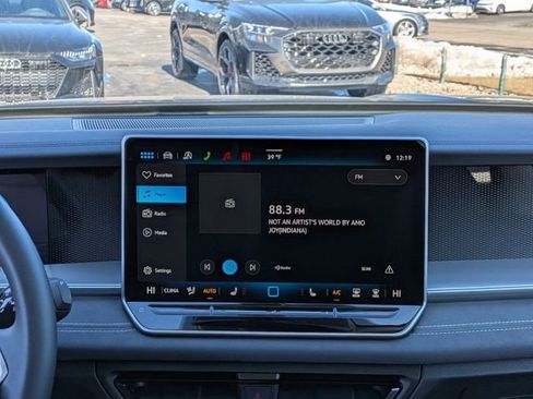 New 2026 Volkswagen Tiguan SE AWD/4WD image 18