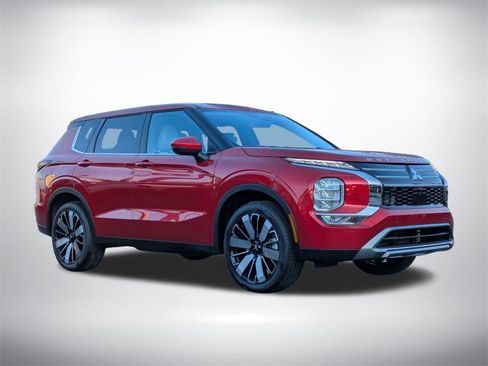 New 2026 Mitsubishi Outlander SE image 2