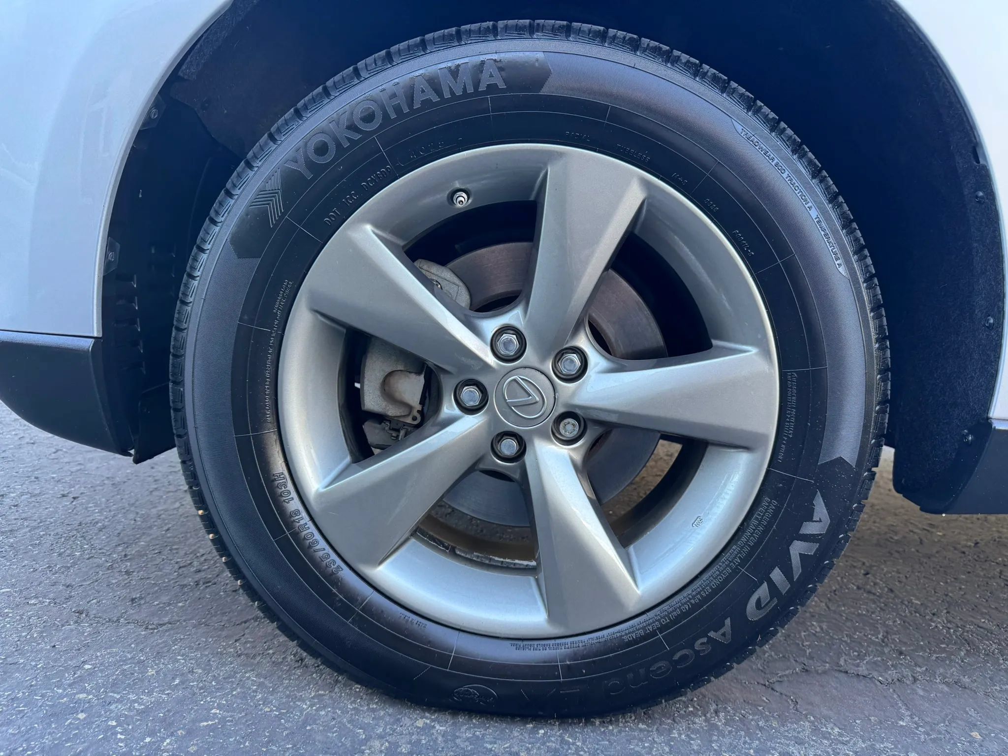 Used 2013 Lexus RX 450h AWD w/ Navigation Pkg image 21