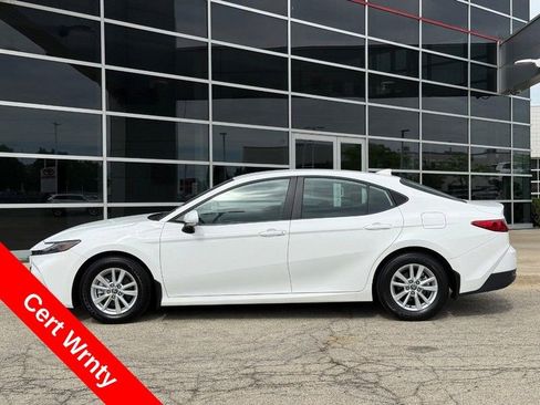 Used 2025 Toyota Camry LE FWD image 6