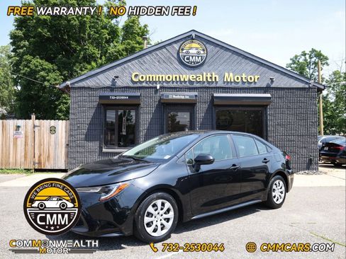 Used 2022 Toyota Corolla LE FWD image 1