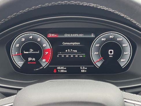 Used 2024 Audi SQ5 Premium Plus w/ Premium Plus Package image 22