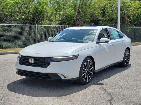Used 2026 Honda Accord Touring image 4