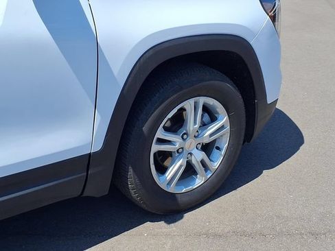 Used 2023 GMC Terrain SLE AWD/4WD image 26