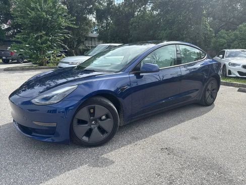 Used 2023 Tesla Model 3 Standard Range RWD image 4