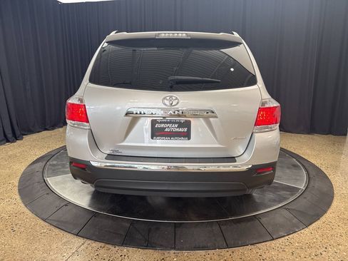 Used 2013 Toyota Highlander SE AWD/4WD image 5