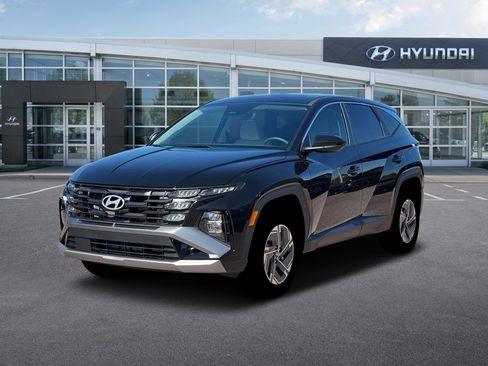 New 2026 Hyundai Tucson Blue SE image 1