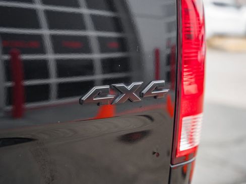 Used 2016 RAM 2500 Big Horn w/ Black Appearance Group image 11