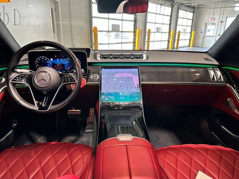 Used 2022 Mercedes-Benz S 580 S 580 4MATIC AMG Line image 6