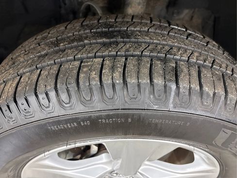 Used 2020 Toyota RAV4 XLE w/ Convenience Package image 33