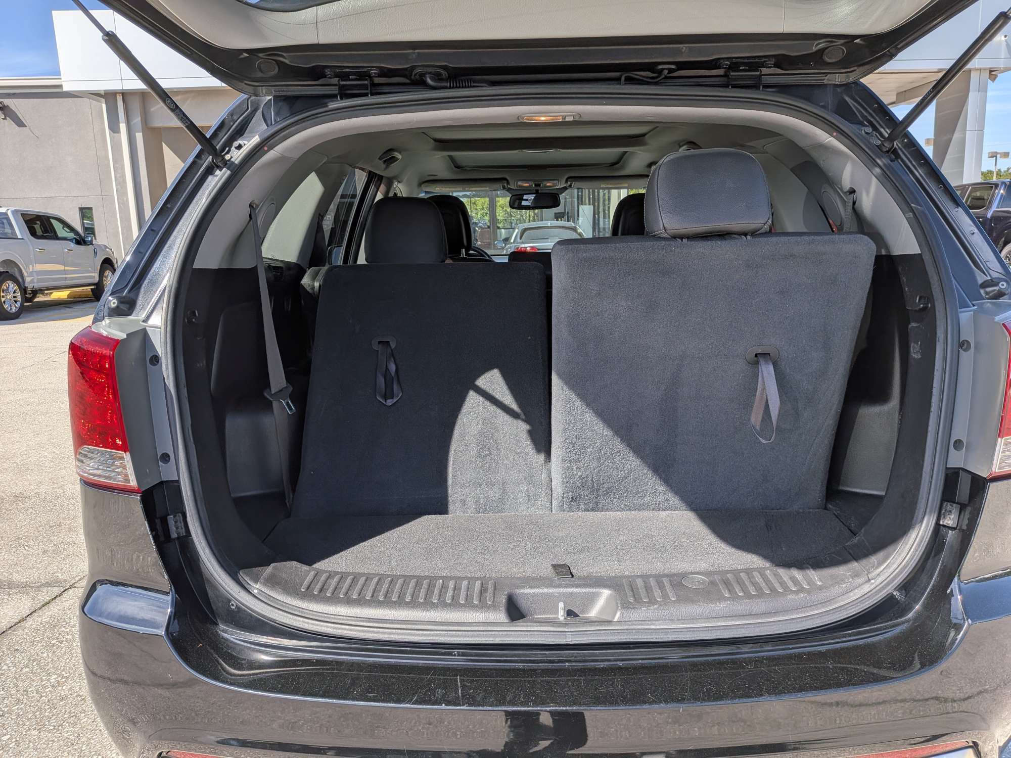 Used 2011 Kia Sorento SX FWD image 13