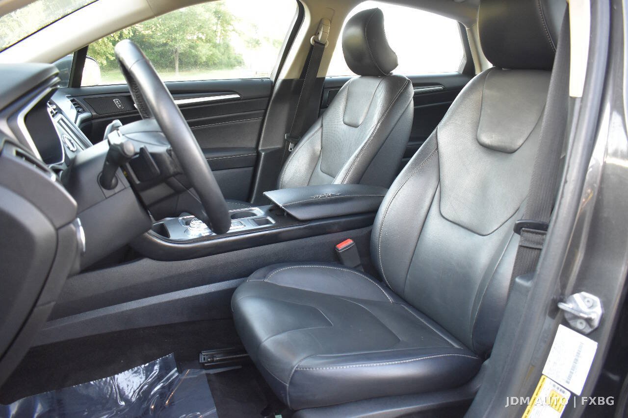 Used 2018 Ford Fusion Titanium AWD/4WD image 12