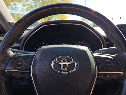 Used 2019 Toyota Avalon XLE w/ Moonroof Package image 34