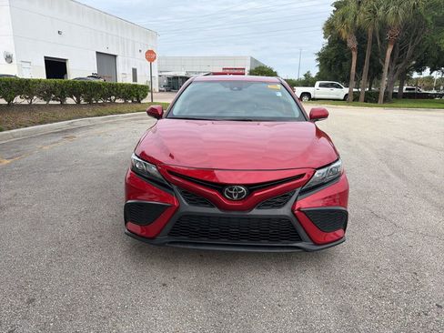 Used 2023 Toyota Camry SE FWD image 8