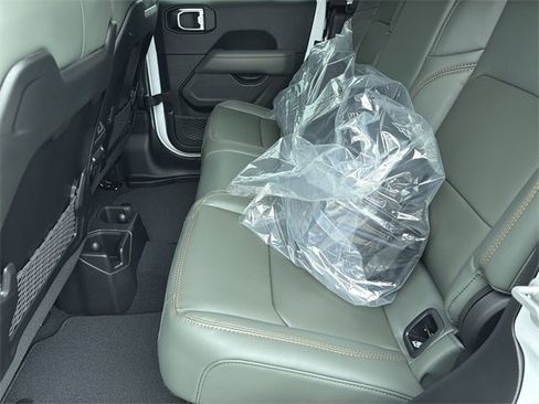 New 2026 Jeep Gladiator Mojave image 20