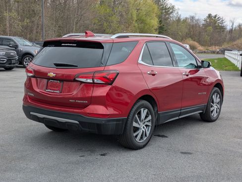 Used 2023 Chevrolet Equinox Premier AWD/4WD image 3