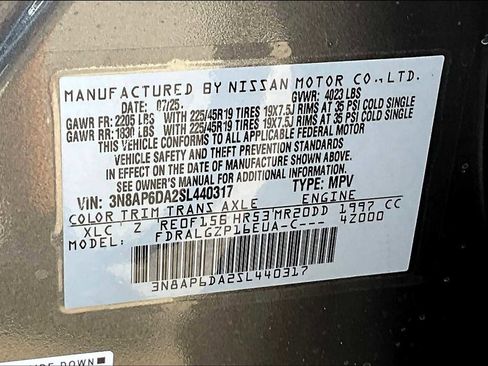 New 2025 Nissan Kicks SR image 17