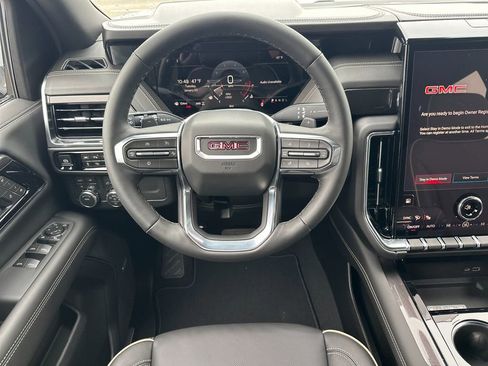 New 2026 GMC Yukon Elevation image 13