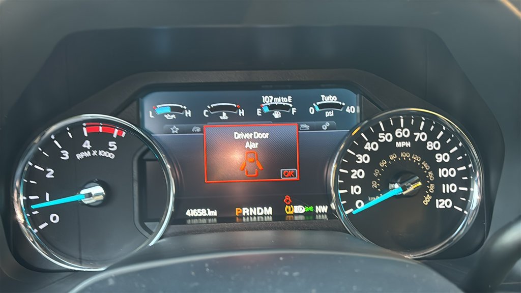 Used 2022 Ford F250 Lariat w/ Lariat Ultimate Package AWD/4WD image 14