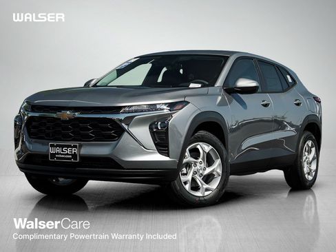 New 2026 Chevrolet Trax LS w/ LS Convenience Package FWD image 1